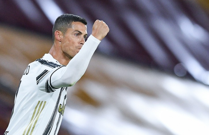 关于尤文图斯坚持不懈，团结拼搏追赶领头羊的信息