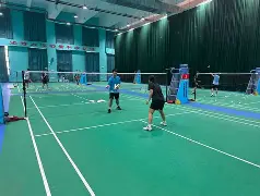 足球比赛即将拉开帷幕队员们彼此发出什么励志夺冠